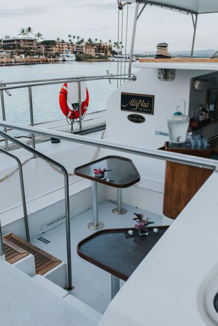 Maui: Deluxe Molokini Snorkel with Breakfast & Lunch - Alii Kai Comfort Details: Daybeds, Slides, and Shade That Actually Help