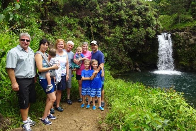 Maui: Famous Road to Hana Waterfalls and Lunch by Mercedes Van - Keʻanae Point and banana bread: the cultural food stop that hits different