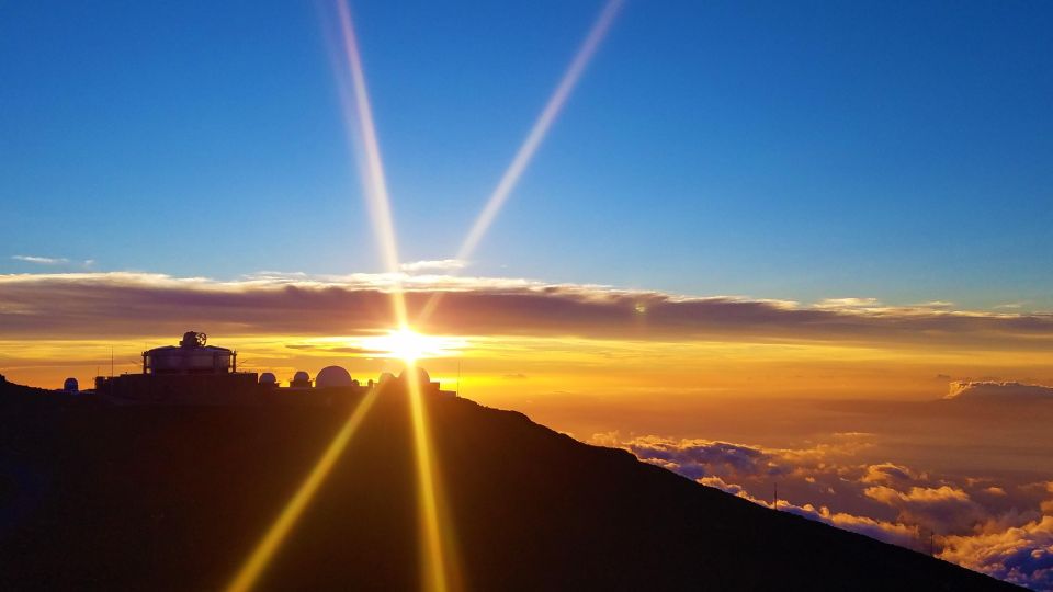 Maui: Haleakala Sunset and Stargazing Tour with Dinner - Stargazing after sunset: what you’ll likely enjoy (and what to expect)
