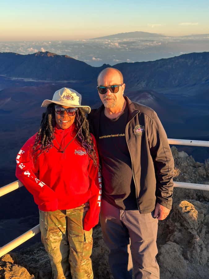 Maui: Haleakala Sunset Tour with Snacks and Photos - Climbing Up: 7,000 Feet, the Silver Sword, and the Park’s Rules