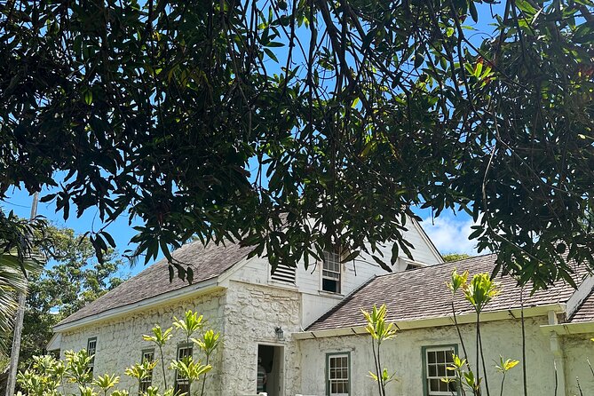 Maui Historical Island Tour - Alcohol, snacks, and what’s actually included