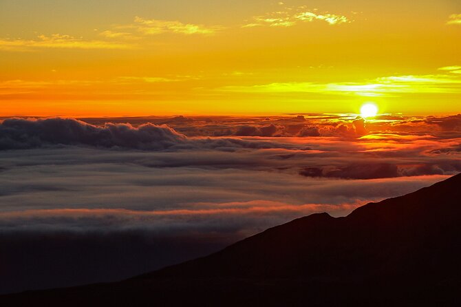 Maui: Majestic Haleakala Sunrise Tour with Pick-up - After Sunrise: Park Highlights and the Plated Breakfast Finish