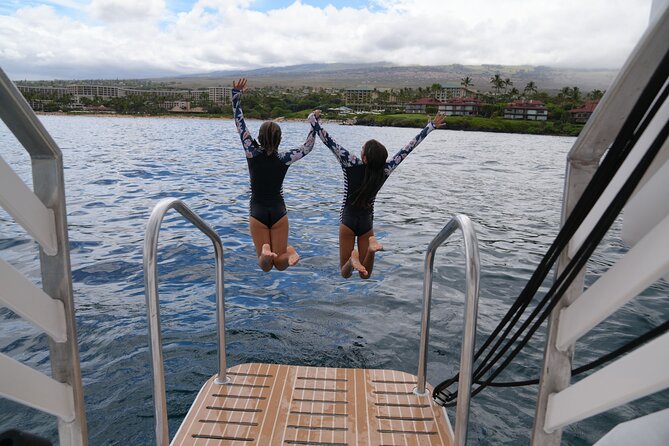 Maui: Molokini and Turtles Luxury Yacht Snorkel - Food and drinks that make the day feel complete
