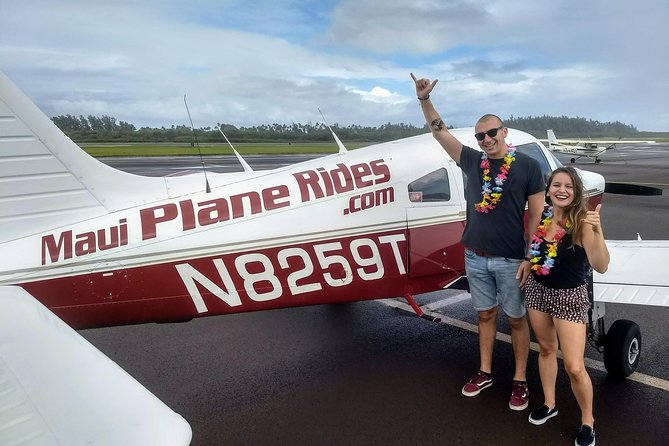 Maui -PRIVATE- Air Tour: 5 Islands: (2-5 people): SEE Even MORE! - Lanai and Kahoolawe: WWII-era sites and the bigger island shapes