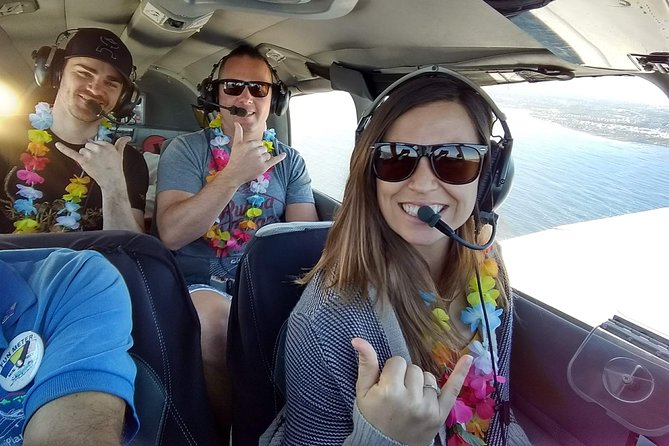 Maui -PRIVATE- Air Tour FUN: 3 Islands: (2-5 people): SEE it ALL! - Guides and onboard vibe: the calm, personal approach