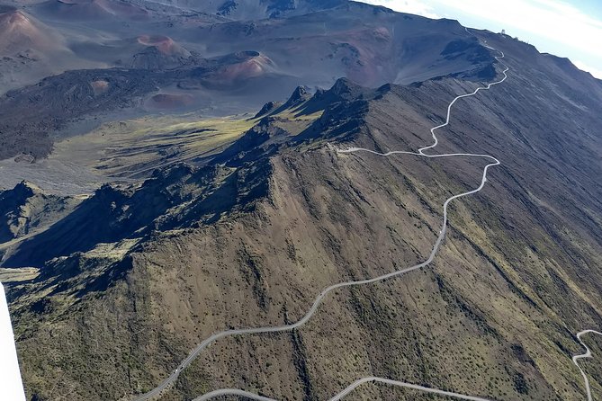 Maui-PRIVATE-Air Tour: Volcano Lava & Jungle Waterfalls (2-5 Max) - Who this private Maui flight is best for