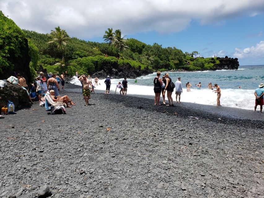 Maui : Private : Road to Hana Day Trip : Just For Your Group - Road to Hana lunch and the rhythm of the day