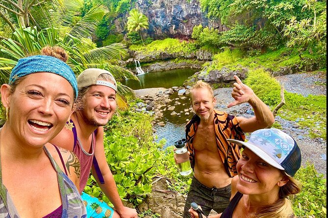 Maui Road to Hana VIP Private Tour in Convertible Bronco or Jeep - Nahiku Marketplace, Hana Lava Tube, and Ho‘okipa honu spotting