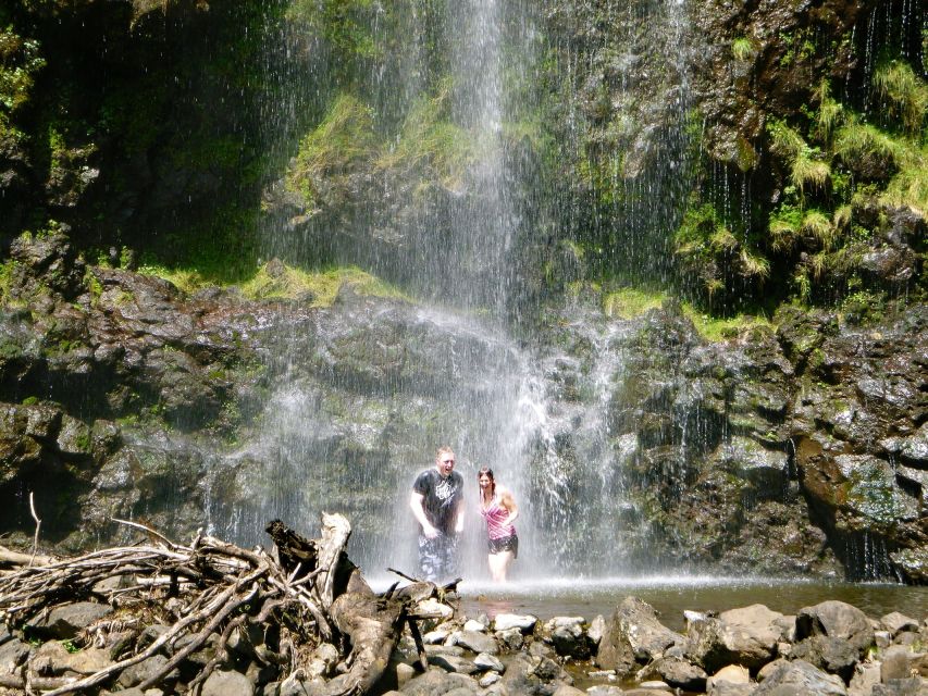 Maui: Road to Hana Waterfalls Tour with Lunch - Guide Style and Live Commentary: Dom, Quynn, and the Maui Story