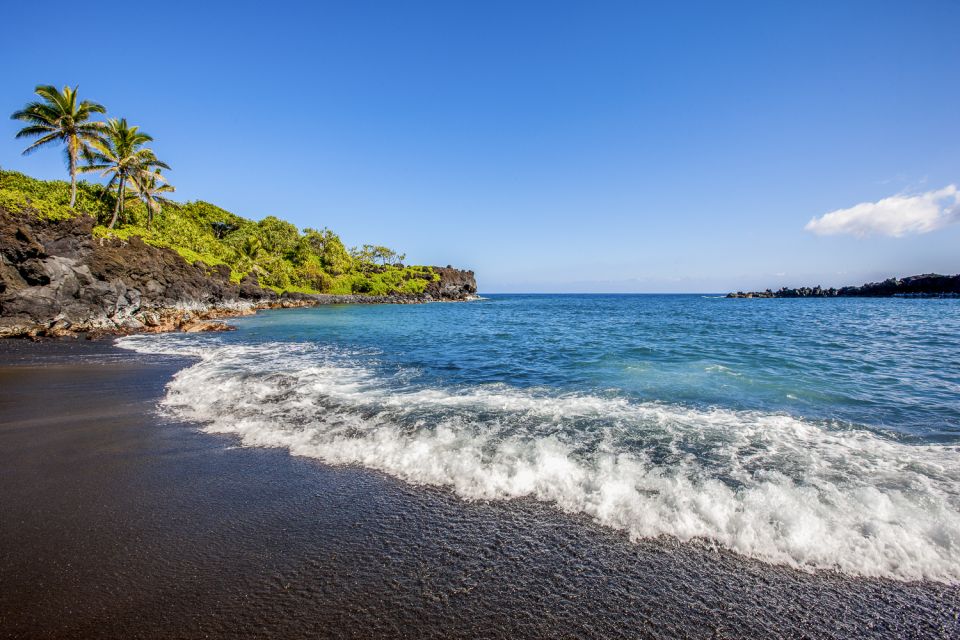 Maui: Small-Group Road to Hāna Sightseeing Tour - Hāna Town, Ranchlands, and Red-Sand Beach Options