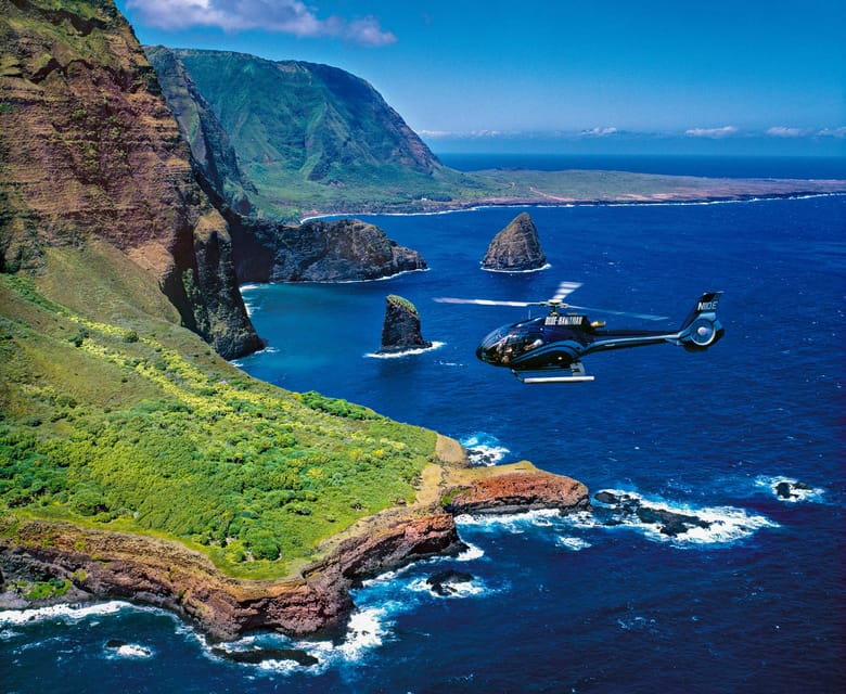 Maui: Waterfalls of West Maui and Molokai Helicopter Tour - West Maui and Molokai from the sky: why this route works