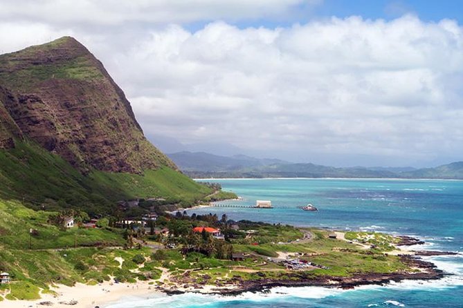 Oahu Circle Island (Holoholo Mokupuni), from Waikiki - Hotel pickup and the Mercedes ride that keeps you engaged