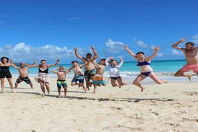 Oahu Circle Island Tour with Turtle Snorkeling— Small-Groups - Macadamia farm time: cracking nuts and sampling coffee