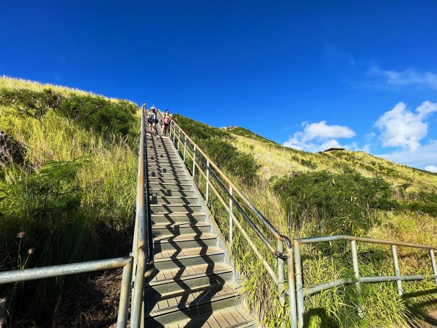 Oahu: Diamond Head Crater Trailhead Transfer & Entry Fee - Reservations, reroutes, and why flexibility matters on Oahu
