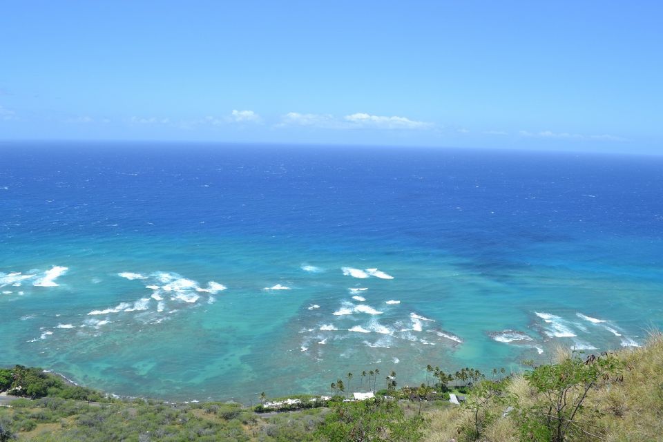 Oahu: Diamond Head Sunrise Hike with Acai Bowl and Malasada - Reaching the Rim: 360-Degree Views Over Waikiki