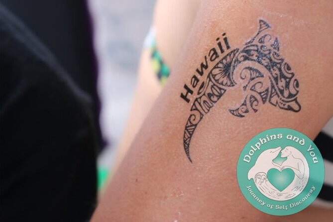 Oahu Dolphin and Snorkel Tour with Waikiki Pickup & Lunch - Dolphin hunt from the boat: what the first stage feels like