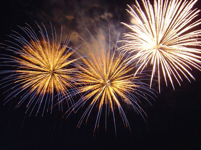Oahu: Friday Night Fireworks Sail from Hilton Hawaiian Pier - Key Highlights You’ll Feel Right Away