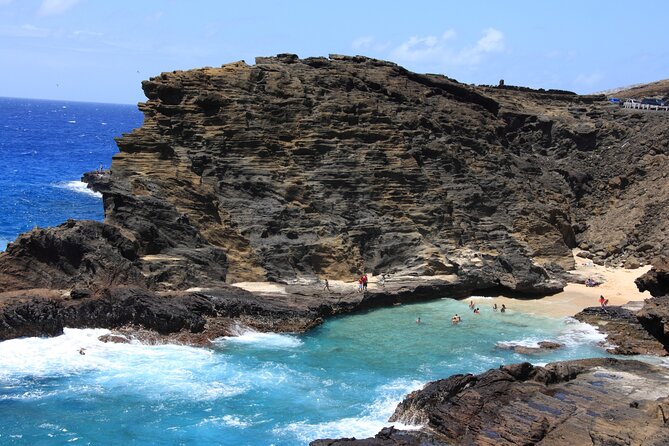 Oahu: Grand Tour Around Island 16 Locations plus Snorkeling - Should You Book This Tour?