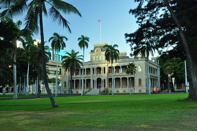 O‘ahu Highlights Private Guided Tour: Landmarks & Architecture - Diamond Head Road Viewpoints: Camera Ready for the Steep Drop