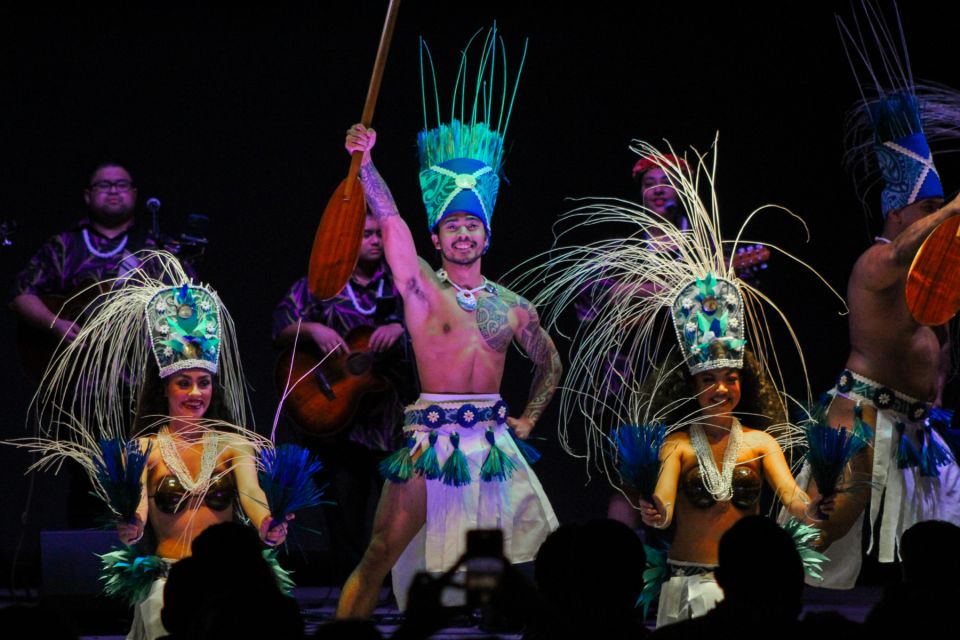 Oahu: Ka Moana Luau Dinner and Show at Aloha Tower - The show: way-finding stories and the Sword of Fire payoff