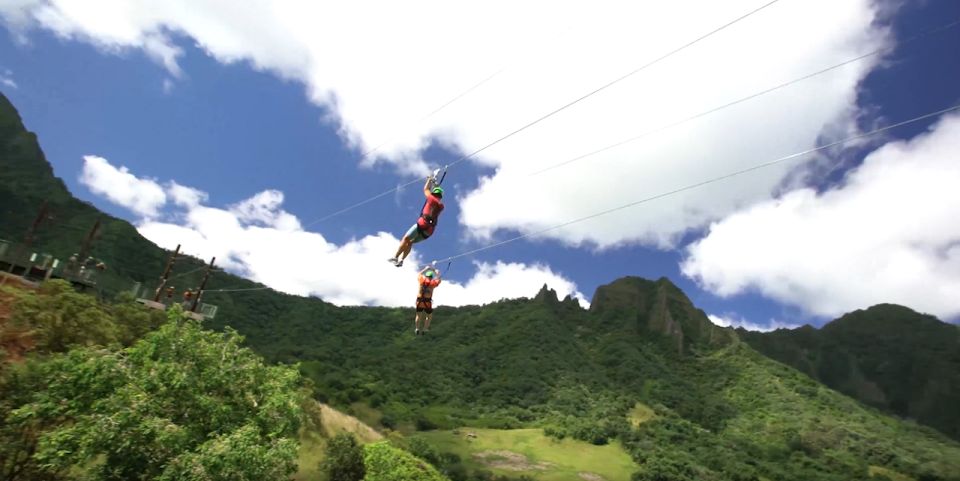 Oahu: Kualoa Jurassic Valley Zipline Tour - Suspension bridges: the thrill between the ziplines