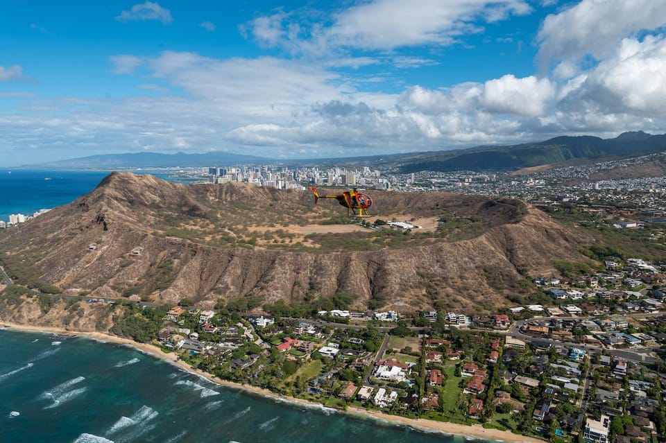 Oahu: Magnum P.I. Doors-Off Helicopter Tour - Pearl Harbor and the Arizona Memorial: the clearest kind of respect