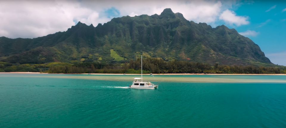 Oahu: Molii Fishpond and Kaneohe Bay Catamaran Tour - Moli’i fishpond: a short stop with a big theme