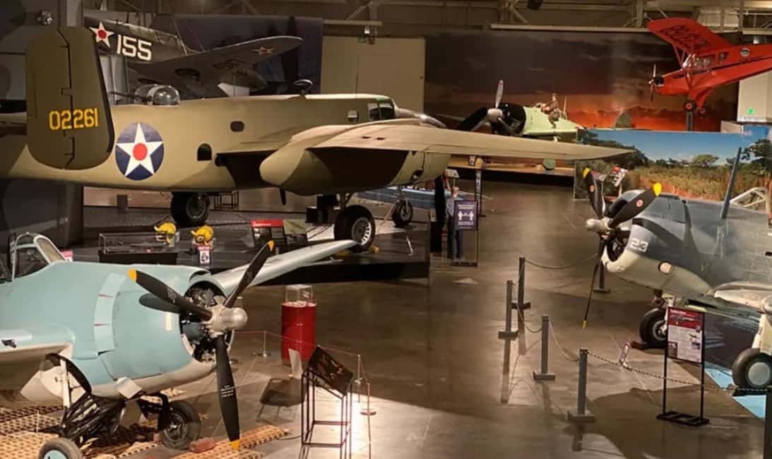 Oahu: Pearl Harbor Aviation Museum Entry & Hangar Tour - The personal story layer: artifacts and the people behind the attack