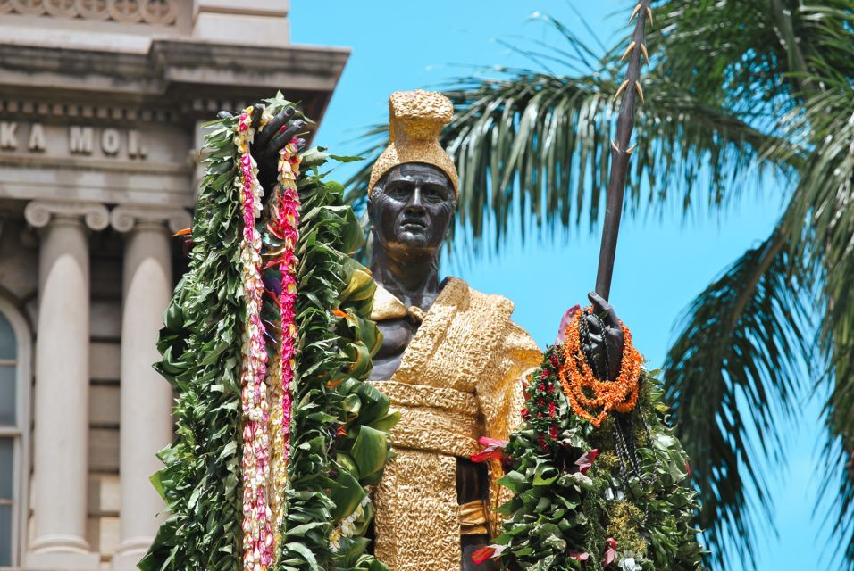 Oahu: Pearl Harbor, USS Arizona, and City Highlights Tour - Pearl Harbor Visitor Center: the 55 minutes that set the tone