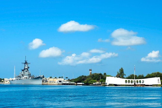 Oahu: Pearl Harbor USS Arizona Memorial - Visitor Center Briefing: Road to War and Attack Set the Mood