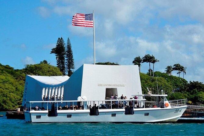 Oahu: Pearl Harbor USS Arizona Memorial - Inside the Memorial: Short Film, Quiet Time, and Proper Respect