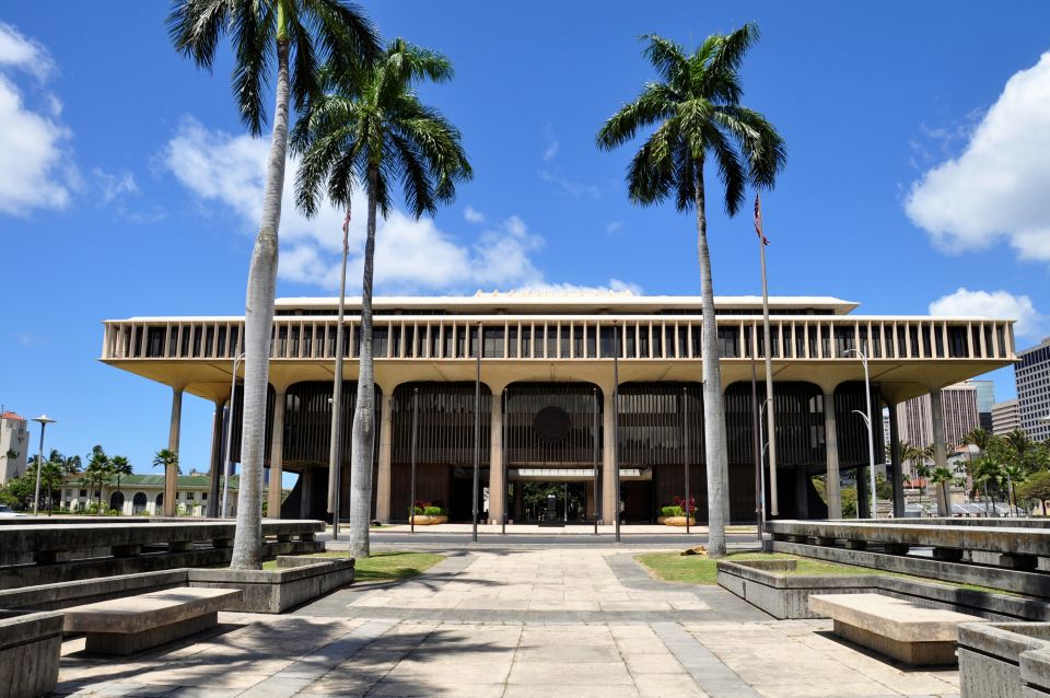 Oahu: Pearl Harbor, USS Arizona, Might Mo, & Honolulu Tour - Key things to know before you go