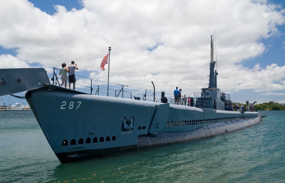 Oahu: Pearl Harbor, USS Arizona, Might Mo, & Honolulu Tour - Price vs. what you actually get for $142
