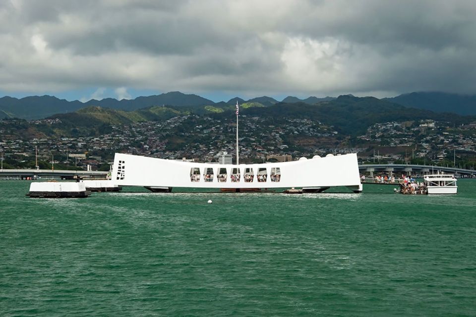 Oahu: Premium Missouri, Arizona & Top of the Tower Tour - Value check: why $229 can make sense here