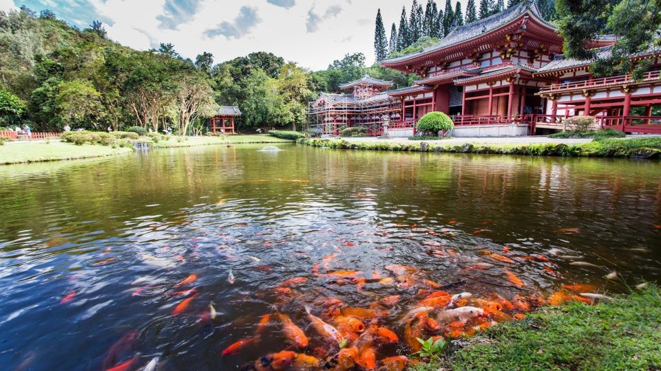 Oahu: Private Custom Island Tour - Kualoa Ranch and Polynesian Cultural Center area: film locations plus living culture