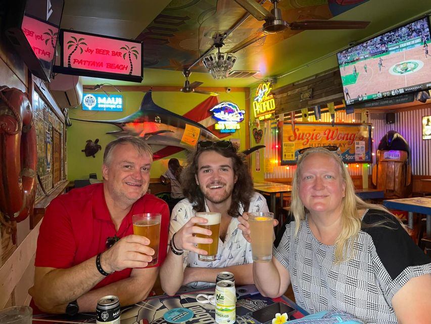 Oahu: Sips & Secrets of Hawaii Pub Crawl - Beer Bundle vs Dry Run: choosing your drink style