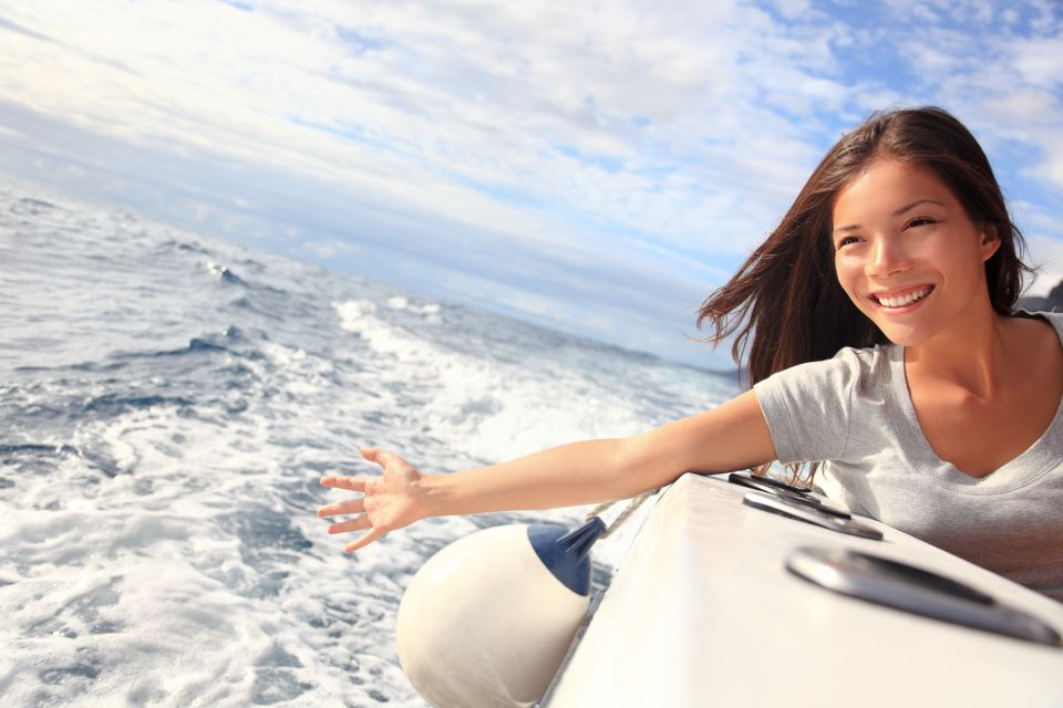 Oahu: Sunset Cruise of West Oahu with Drinks and Appetizers - Sunset Viewing From the Deck: How to Get Better Photos
