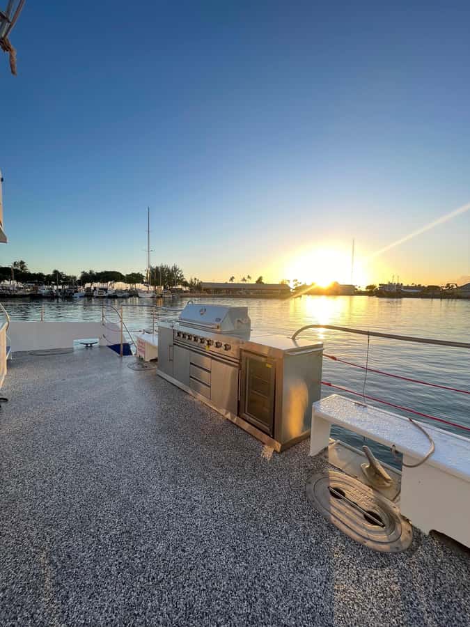 Oahu: Sunset Sail Cruise in Waikiki - Price and Value: What $54 Buys You (Plus the Extra Fees)