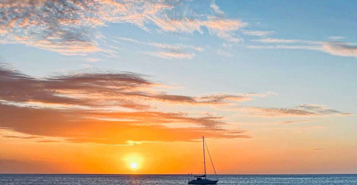 Oahu: Sunset sailing in small intimate groups - Why this sunset sail feels different from the usual Oahu cruises