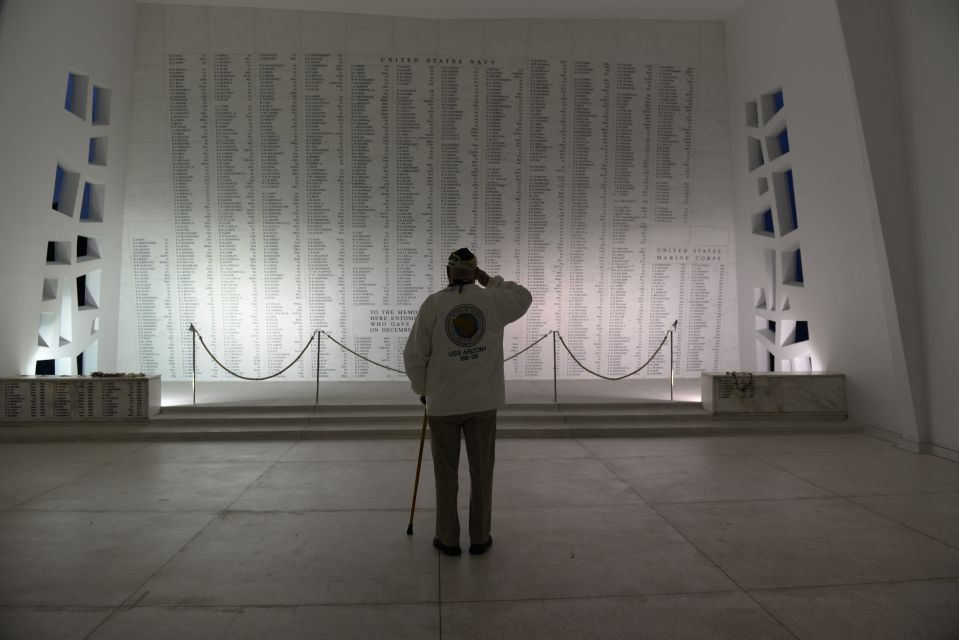 Oahu: USS Arizona Memorial Chief's Narrated Multimedia Tour - Check-in at the USS Arizona Narrated Tour counter