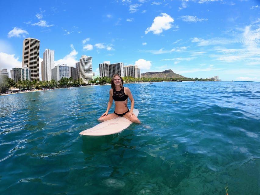 Oahu: Waikiki Beginner Private Surf Lesson- Female Guide - Meeting Duke Kahanamoku and getting your Waikiki surf day rolling