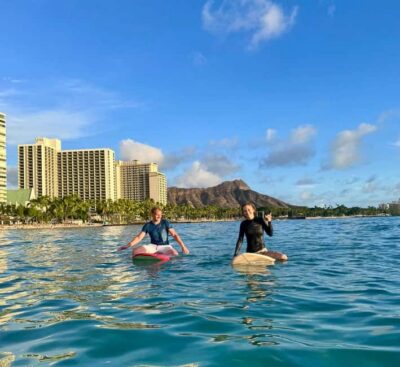 Oahu: Waikiki Beginner Private Surf Lesson- Female Guide - The 20–30 minutes on sand that actually saves your first session