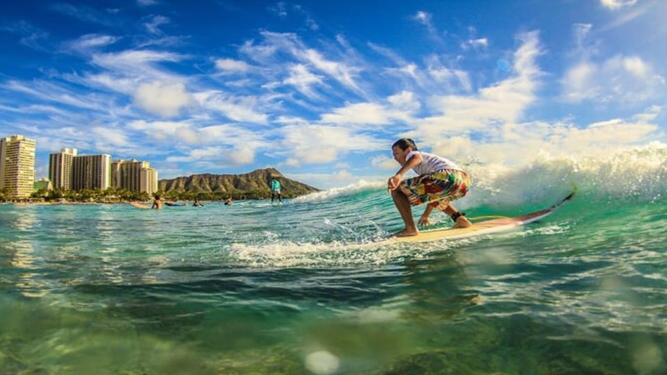Oahu: Waikiki Beginner Private Surf Lesson- Female Guide - Safety and fit: the swim skill and the age limits that matter