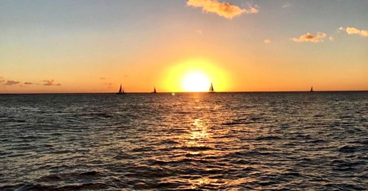 Oahu: Waikiki Glass Bottom Boat Sunset Cruise - Diamond Head Photo Stop: Why That Brief Pause Matters