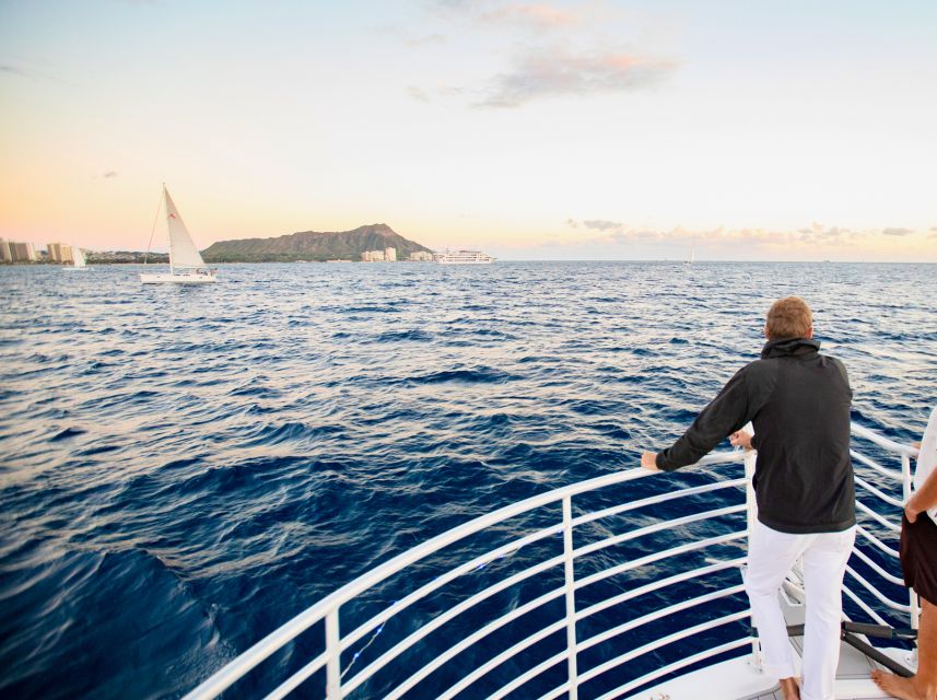 Oahu: Waikiki Whale Watching Tour-Donut and Coffee Included - Cruising Diamond Head to Spot Humpbacks: What You’ll Actually Look For