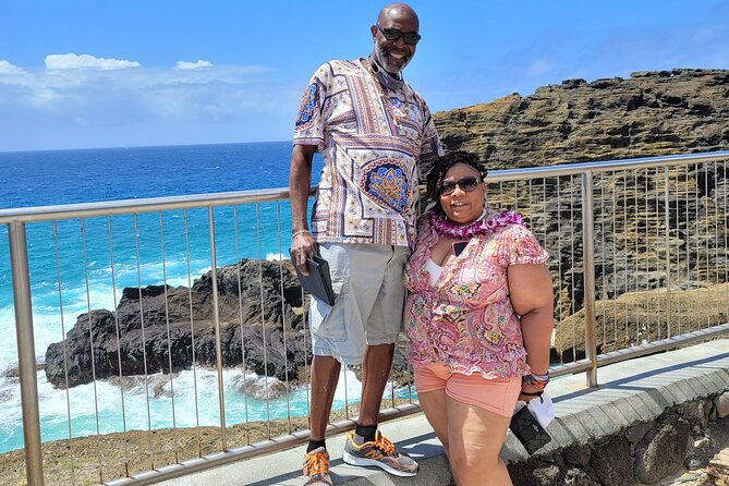 Oahu's Fun and Foodie Tour Groups of 5 or more Only! - Dole Plantation: Pineapple Whips, a Maze of 14,000 Fruits, and Optional Train