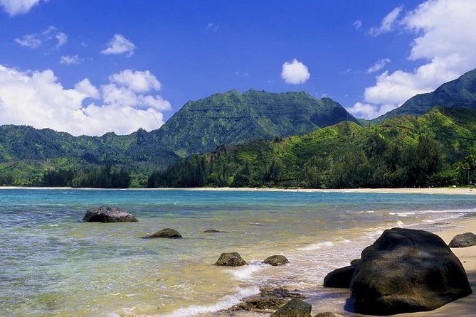 One-Day Tour Hawaii Movie Tour: Island Hopping from Oahu to Kauai - Oahu to Kauai in One Day: Why This Trip Works
