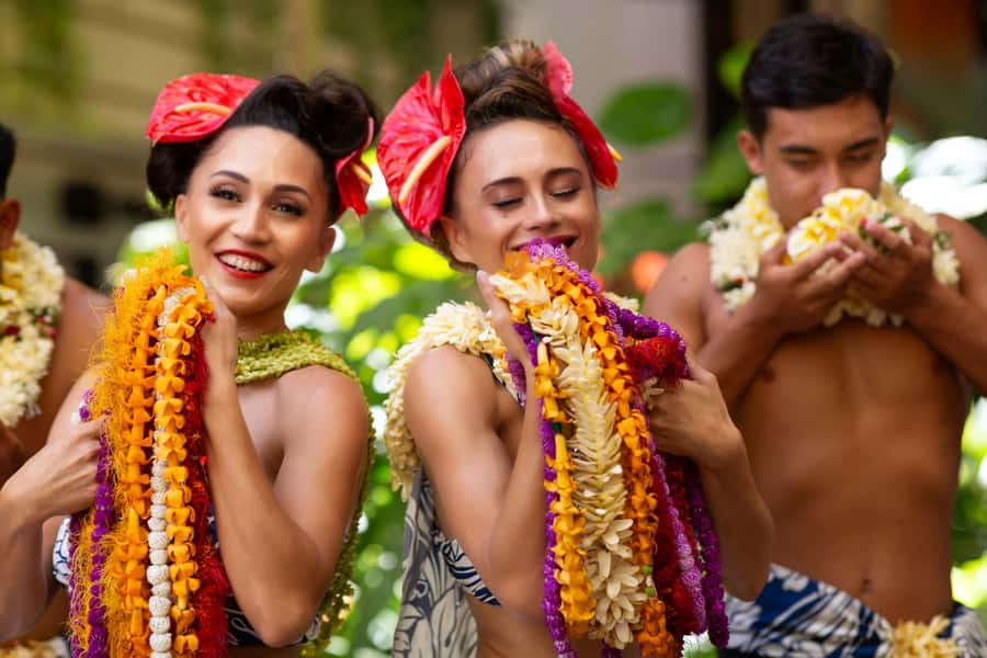 Oʻahu: Nā Lei Aloha Lūʻau & Dinner or Cocktail Show Option - Why Nā Lei Aloha Lūʻau feels different in Waikīkī