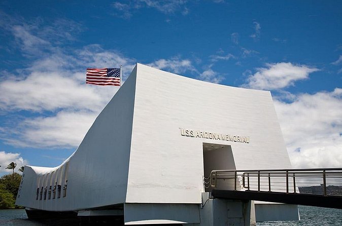 Pearl Harbor, National Memorial Cemetery and Honolulu City Tour - The USS Arizona Memorial and the Navy launch experience