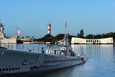 Pearl Harbor Passport "A Complete Experience" - From Waikiki to Pearl Harbor: timing and transport reality